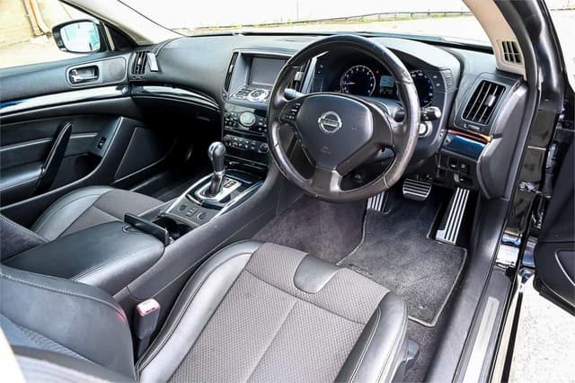 2010 Nissan Skyline JDM car for sale — photo 14 of 23