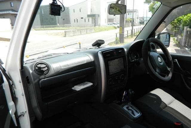 2008 Suzuki Jimny JDM car for sale — photo 11 of 11