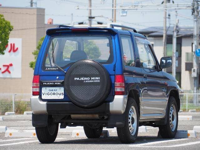 1996 Mitsubishi Pajero Mini JDM car for sale — photo 4 of 20
