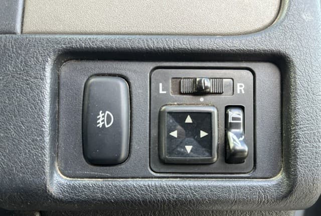 2008 Mitsubishi Pajero Mini JDM car for sale — photo 15 of 25
