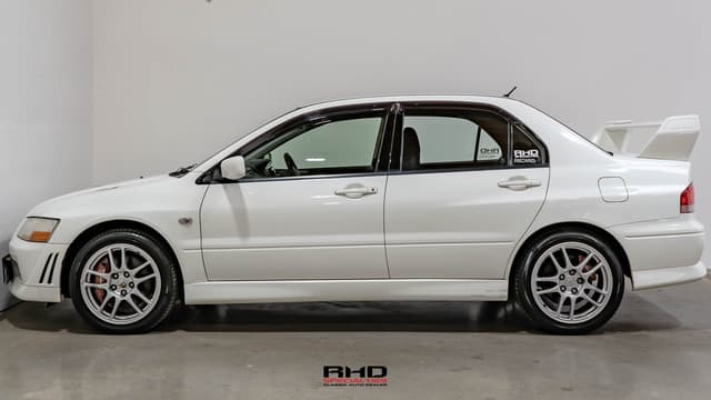2001 Mitsubishi Lancer Evolution JDM car for sale — photo 4 of 25