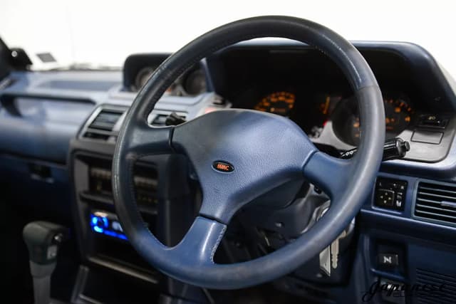 1992 Mitsubishi Pajero JDM car for sale — photo 15 of 25