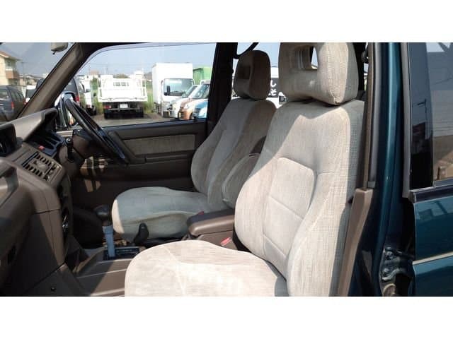1995 Mitsubishi Pajero JDM car for sale — photo 11 of 25