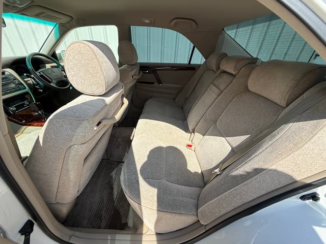 2000 Toyota Crown JDM car for sale — photo 14 of 22