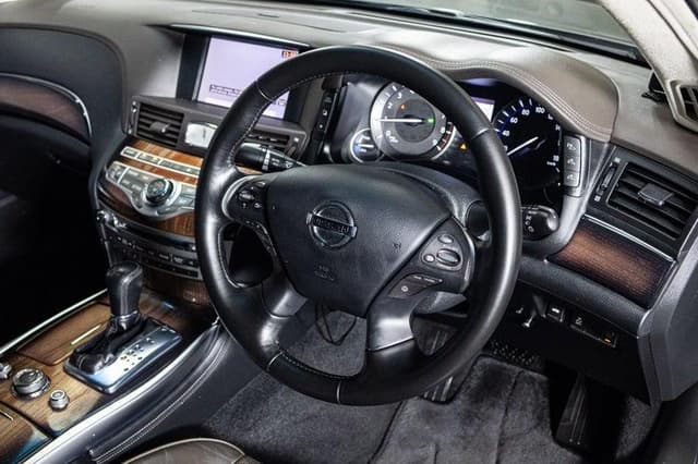 2012 Nissan Fuga JDM car for sale — photo 16 of 20