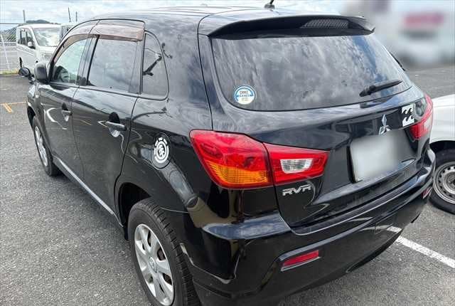 2011 Mitsubishi JDM car for sale — photo 2 of 17