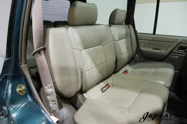1997 Mitsubishi Pajero JDM car for sale — photo 19 of 25