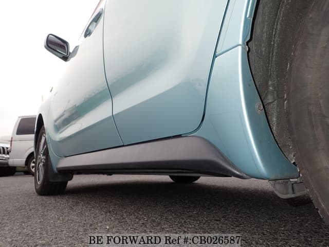 2003 Toyota Ist JDM car for sale — photo 19 of 25
