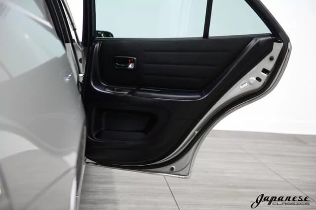 1999 Toyota Altezza JDM car for sale — photo 20 of 25