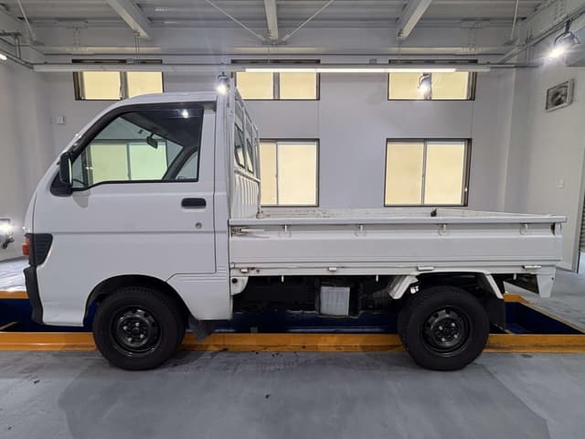 1996 Daihatsu Hijet JDM car for sale — photo 3 of 25