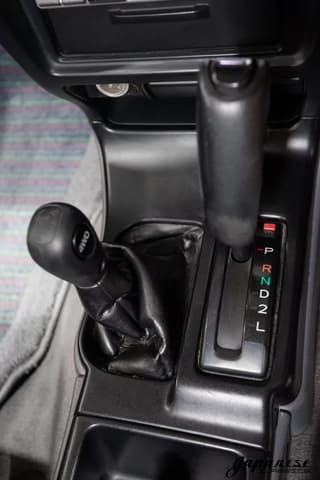 1996 Toyota Hilux Surf JDM car for sale — photo 10 of 25