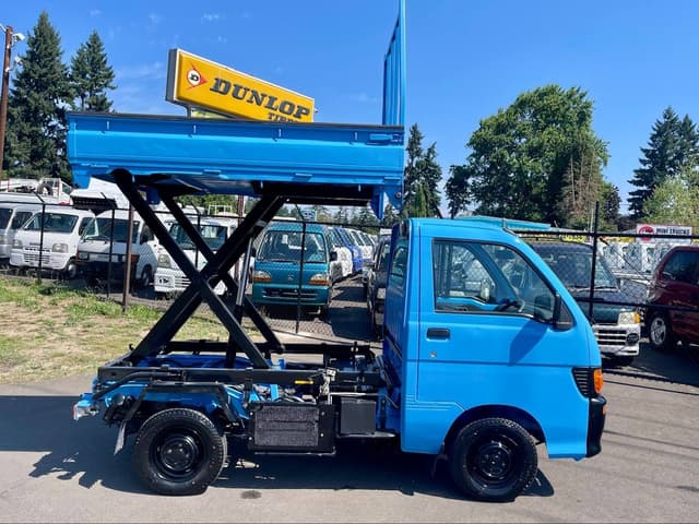 1998 Daihatsu Hijet JDM car for sale — photo 21 of 25