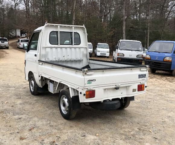 1998 Daihatsu Hijet JDM car for sale — photo 13 of 25