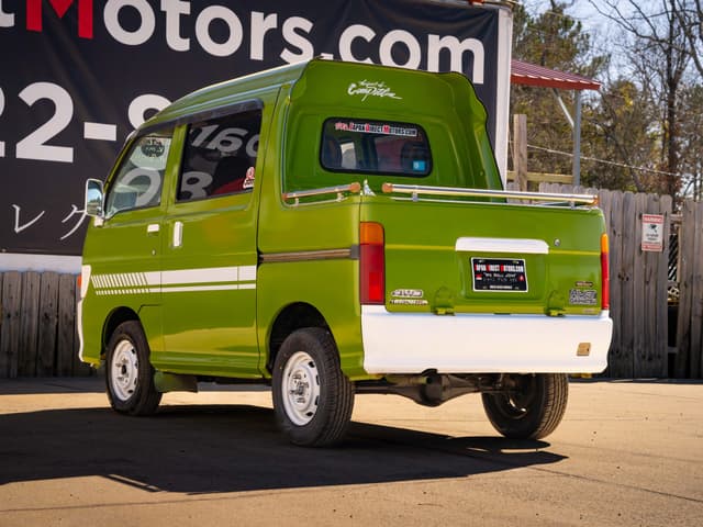1998 Daihatsu Hijet JDM car for sale — photo 7 of 12