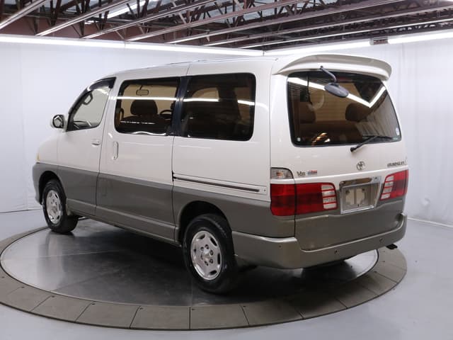 1999 Toyota Grand Hiace JDM car for sale — photo 5 of 25