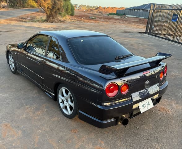 1999 Nissan Skyline JDM car for sale — photo 9 of 10