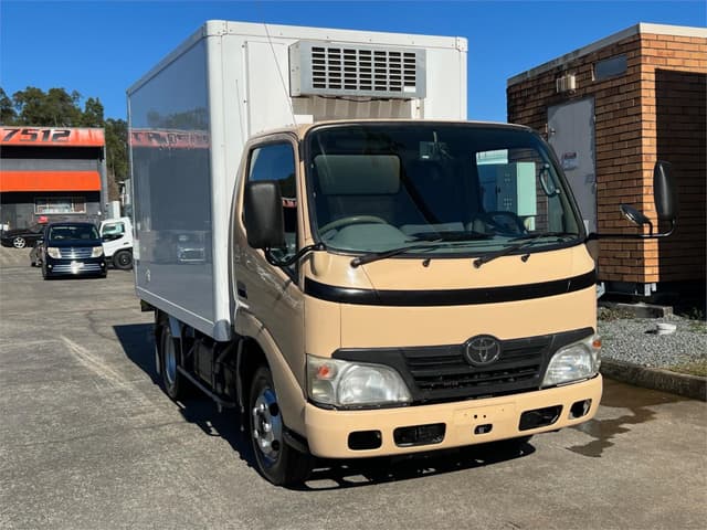 2008 Toyota Dyna JDM car for sale — photo 3 of 18