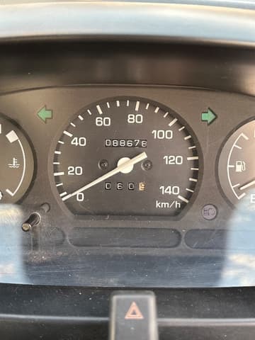 2000 Daihatsu Hijet JDM car for sale — photo 3 of 10