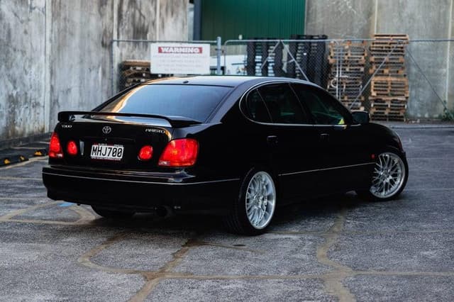 1998 Toyota Aristo JDM car for sale — photo 5 of 10