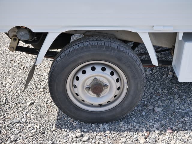 2001 Mitsubishi Minicab JDM car for sale — photo 22 of 25