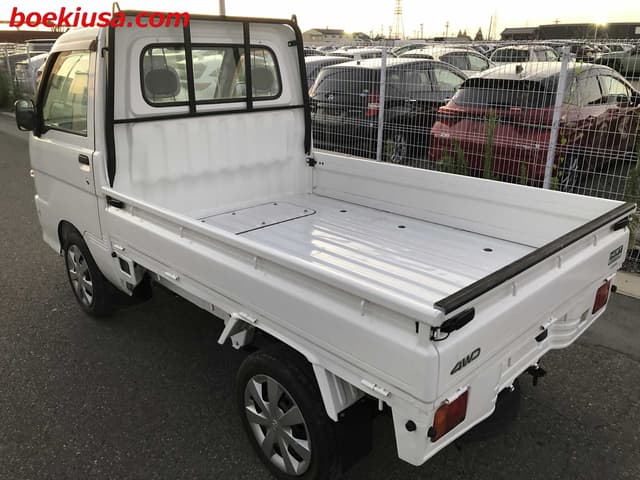 2000 Daihatsu Hijet JDM car for sale — photo 3 of 22