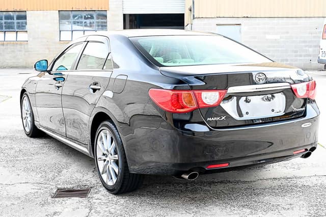 2011 Toyota Mark X JDM car for sale — photo 9 of 25