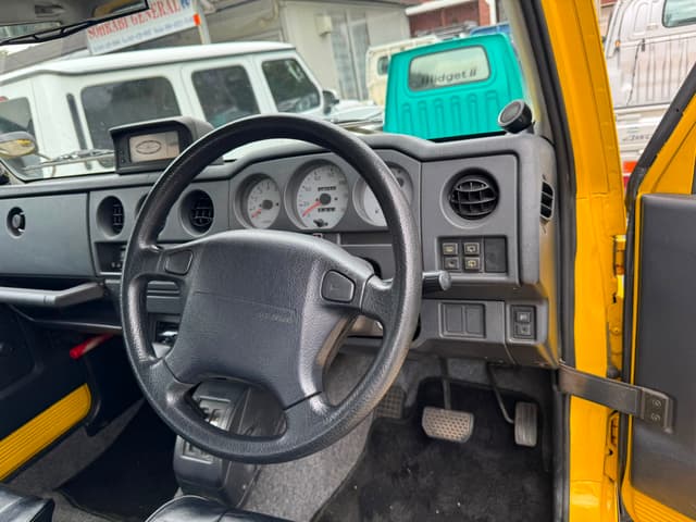 1997 Suzuki Jimny JDM car for sale — photo 6 of 14