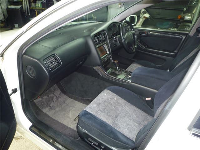 1998 Toyota Aristo JDM car for sale — photo 11 of 20