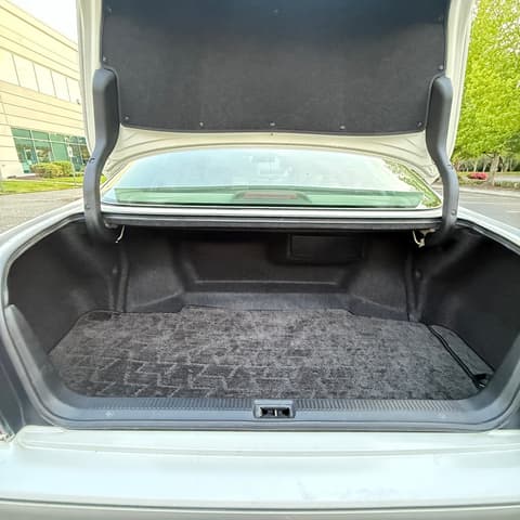 2001 Toyota Crown JDM car for sale — photo 15 of 17
