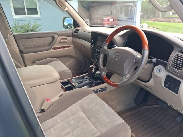1998 Toyota Land Cruiser JDM car for sale — photo 5 of 10