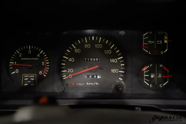 1998 Toyota Land Cruiser JDM car for sale — photo 13 of 25