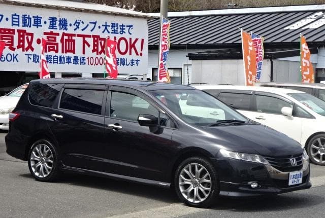 2011 Honda Odyssey JDM car for sale — photo 7 of 25