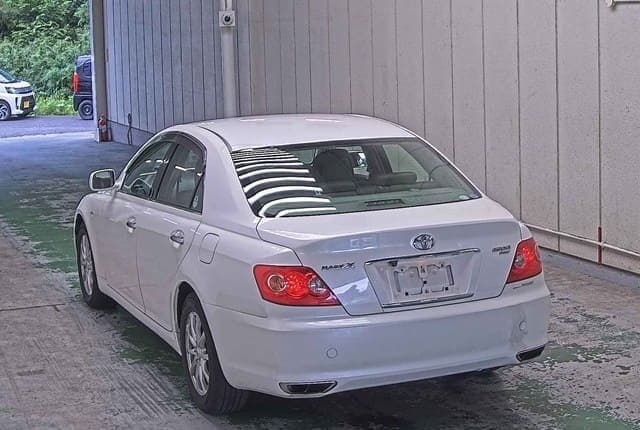 2005 Toyota Mark X JDM car for sale — photo 2 of 5