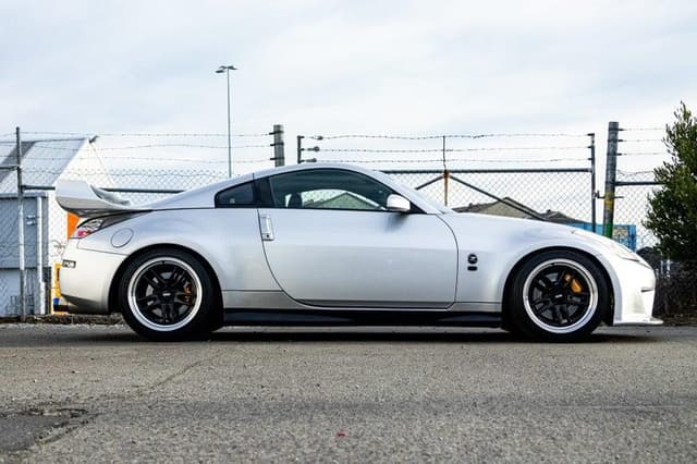 2006 Nissan Fairlady Z JDM car for sale — photo 12 of 19