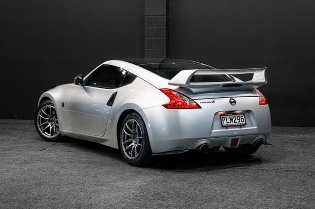 2009 Nissan Fairlady Z JDM car for sale — photo 4 of 20