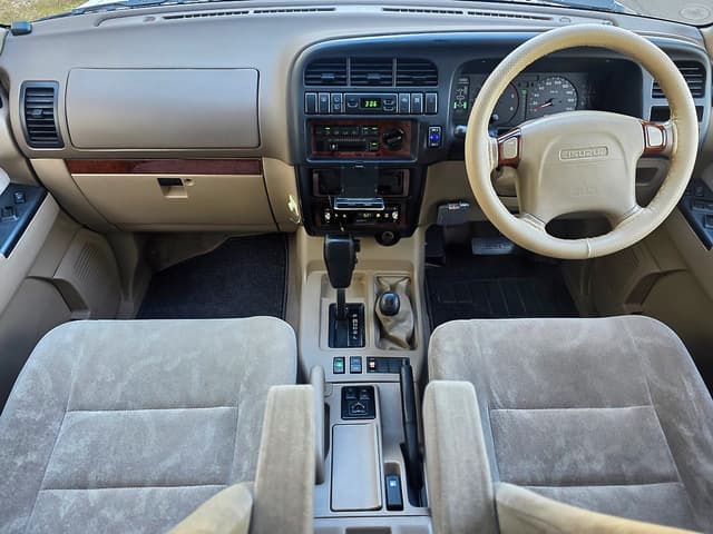 2000 Isuzu Bighorn JDM car for sale — photo 13 of 24