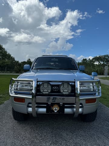 1996 Toyota Hilux Surf JDM car for sale — photo 2 of 14