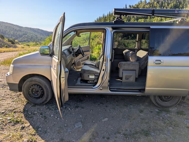 2001 Honda Stepwagon JDM car for sale — photo 2 of 14