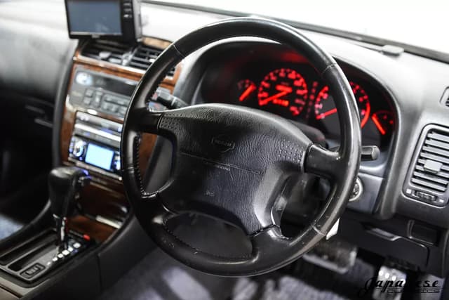 1995 Nissan Cedric JDM car for sale — photo 12 of 25