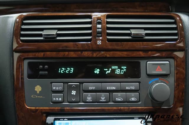 1996 Nissan Cima JDM car for sale — photo 12 of 25