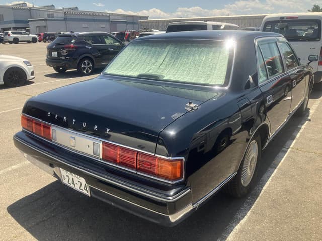 2001 Toyota Century JDM car for sale — photo 4 of 10