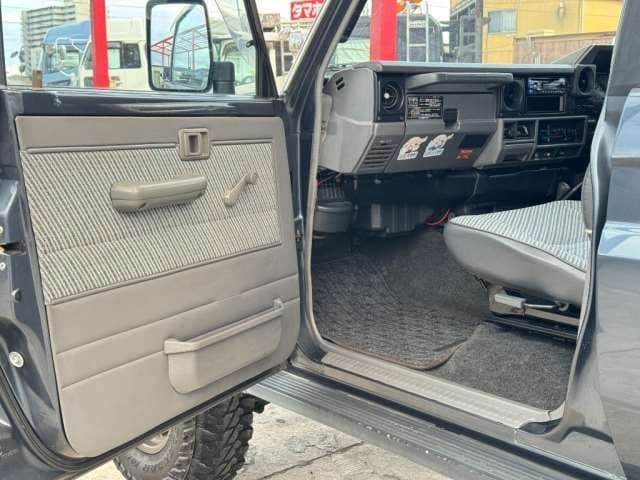 1992 Toyota Land Cruiser JDM car for sale — photo 7 of 25
