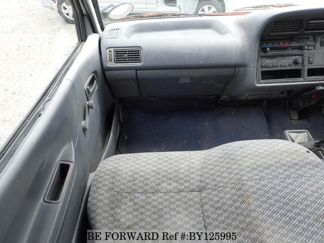 2002 Toyota HiAce JDM car for sale — photo 25 of 25