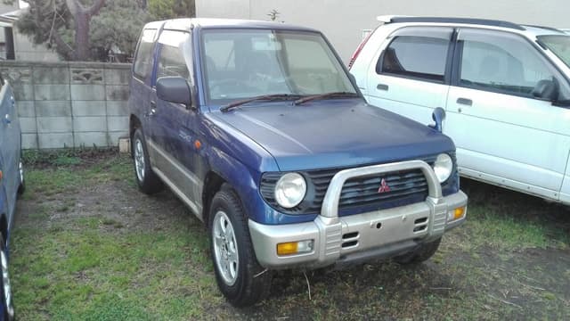1996 Mitsubishi Pajero Mini JDM car for sale — photo 2 of 5
