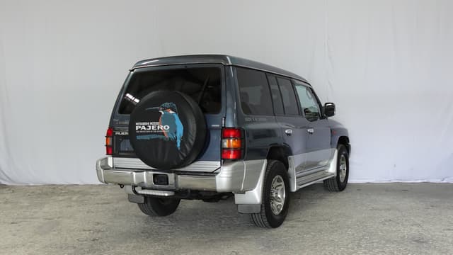 1997 Mitsubishi Pajero JDM car for sale — photo 6 of 23