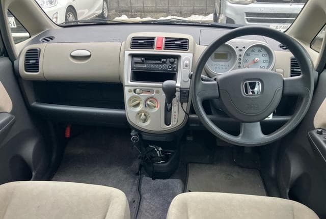 2004 Honda Life JDM car for sale — photo 9 of 19