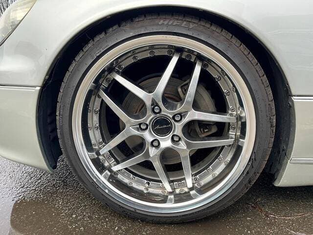 2001 Toyota Aristo JDM car for sale — photo 9 of 12