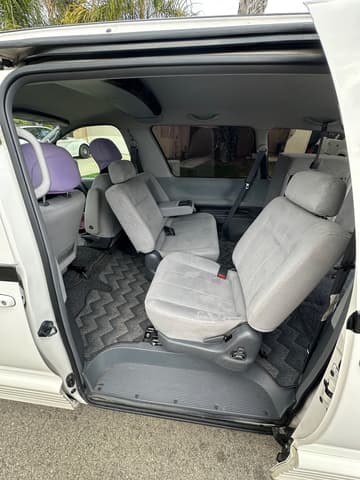1997 Toyota Estima JDM car for sale — photo 10 of 16