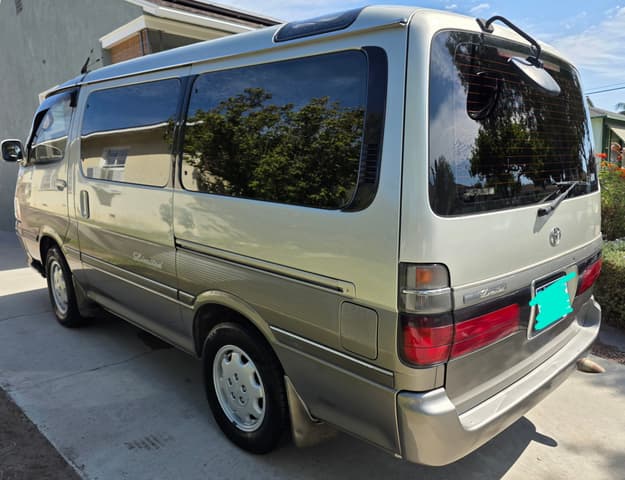 1999 Toyota HiAce JDM car for sale — photo 6 of 24