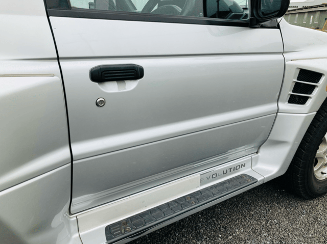 1997 Mitsubishi Pajero JDM car for sale — photo 14 of 21